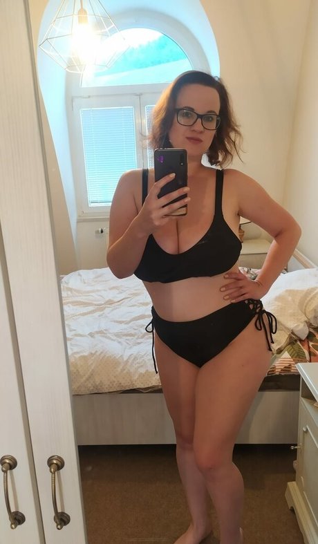 Nacktes geleaktes OnlyFans-Foto von Ivalinitycos