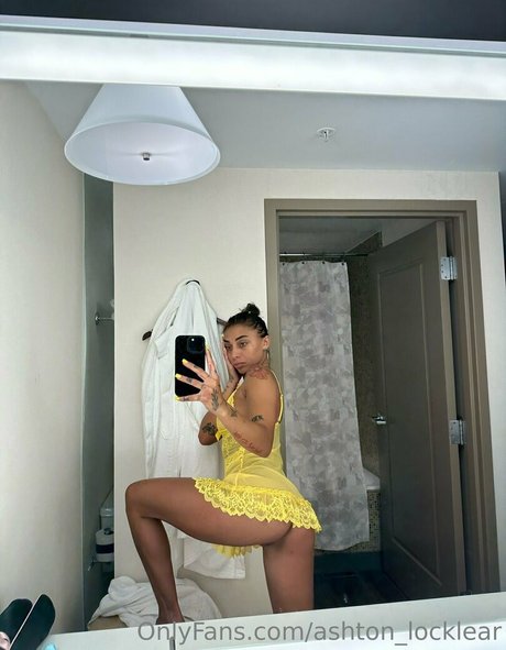 Nacktes geleaktes OnlyFans-Foto von Ashton Locklear