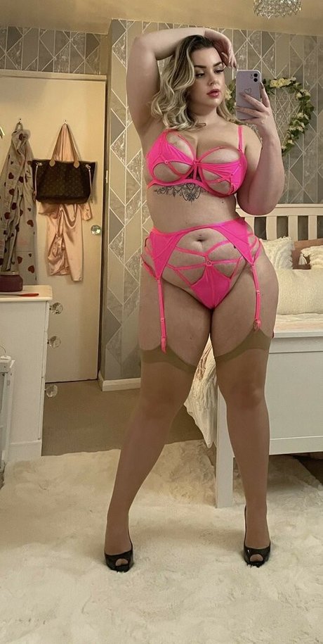 Curvygirllou
