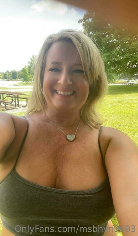 Nacktes geleaktes OnlyFans-Foto von Msbhvn9693