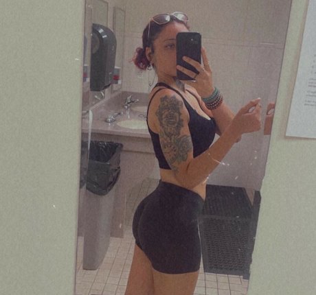 Nacktes geleaktes OnlyFans-Foto von Lexiilove