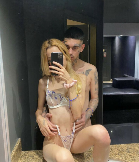 Nacktes geleaktes OnlyFans-Foto von Michelleehardy