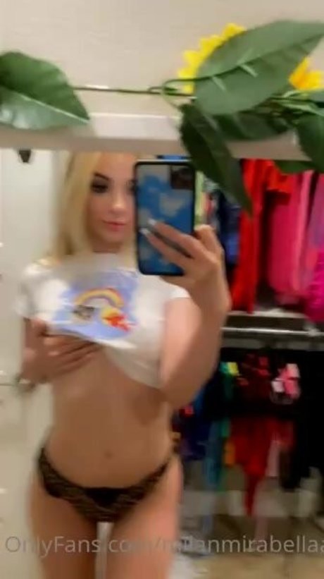 Nacktes geleaktes OnlyFans-Foto von Milan Mirabella