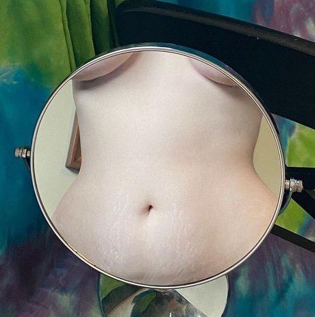 Nacktes geleaktes OnlyFans-Foto von Isabelhendrix