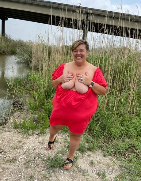Nacktes geleaktes OnlyFans-Foto von Naughtylolatx
