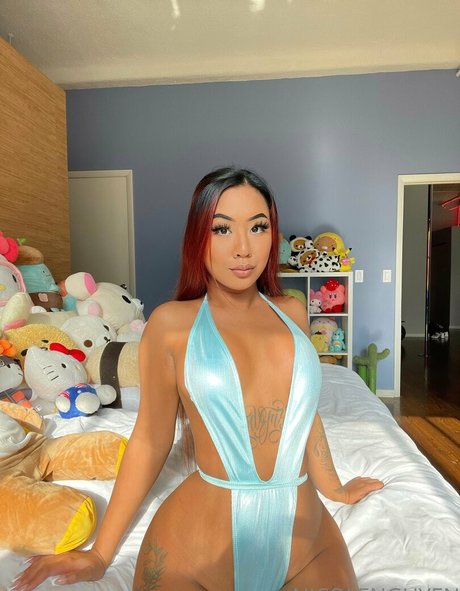 Nacktes geleaktes OnlyFans-Foto von Nicolenguyen