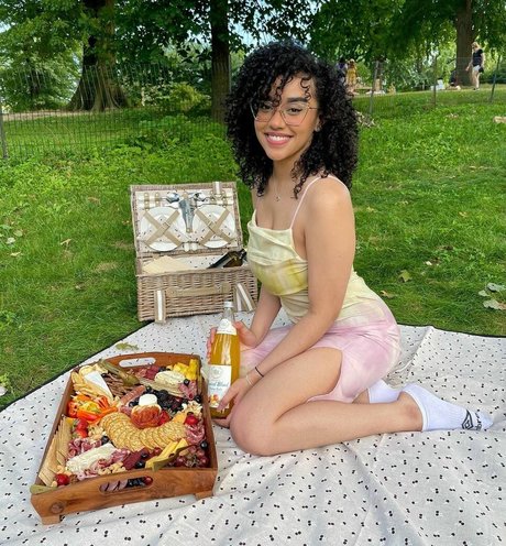 Nacktes geleaktes OnlyFans-Foto von Itsqueennovaa