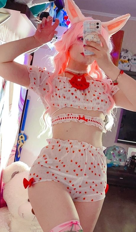 Nacktes geleaktes OnlyFans-Foto von Saya Scarlet