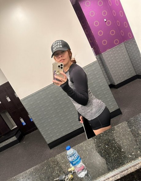 Latinafoxy69