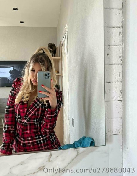 Nacktes geleaktes OnlyFans-Foto von Blondyangel