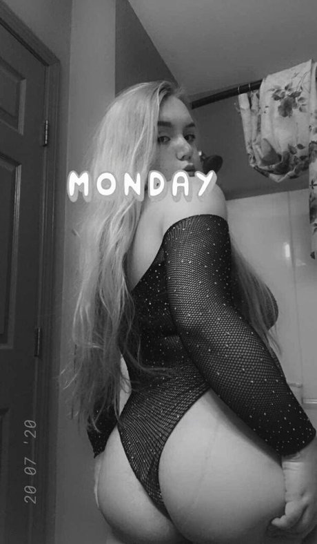 Nacktes geleaktes OnlyFans-Foto von Oliviaskiesvip