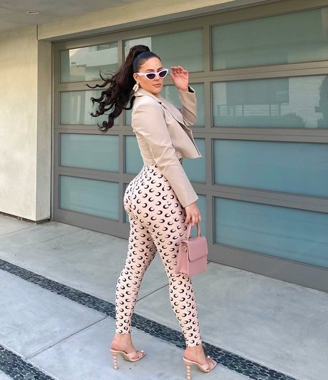 Nacktes geleaktes OnlyFans-Foto von Yasminsun