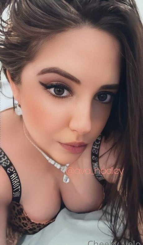 Cheekyyelofree