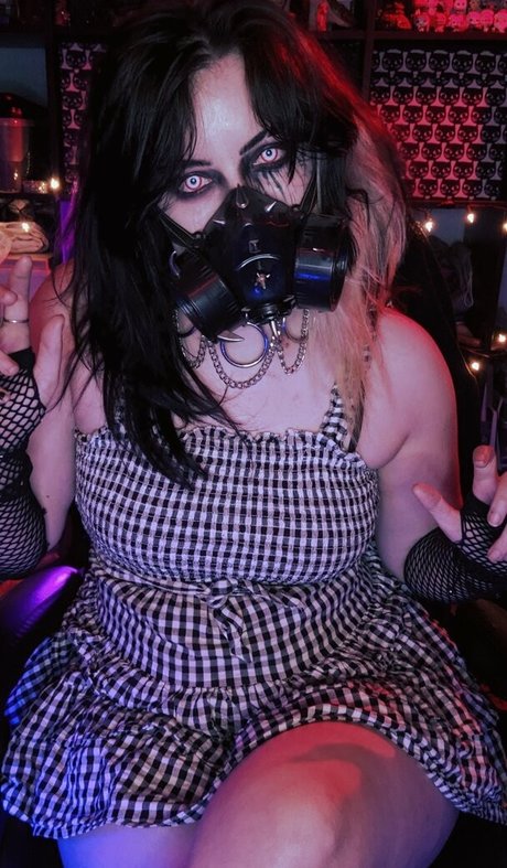 Nacktes geleaktes OnlyFans-Foto von Easygoinggoth