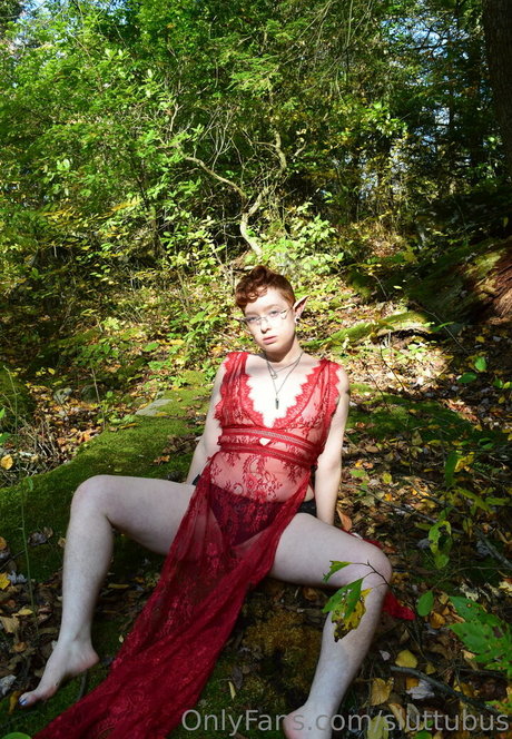 Nacktes geleaktes OnlyFans-Foto von Sluttubus