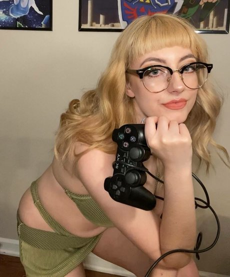 Nacktes geleaktes OnlyFans-Foto von Splishbie