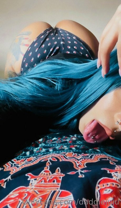 Nacktes geleaktes OnlyFans-Foto von Daddiejuju