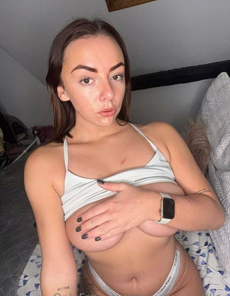 Nacktes geleaktes OnlyFans-Foto von Meganavamiller