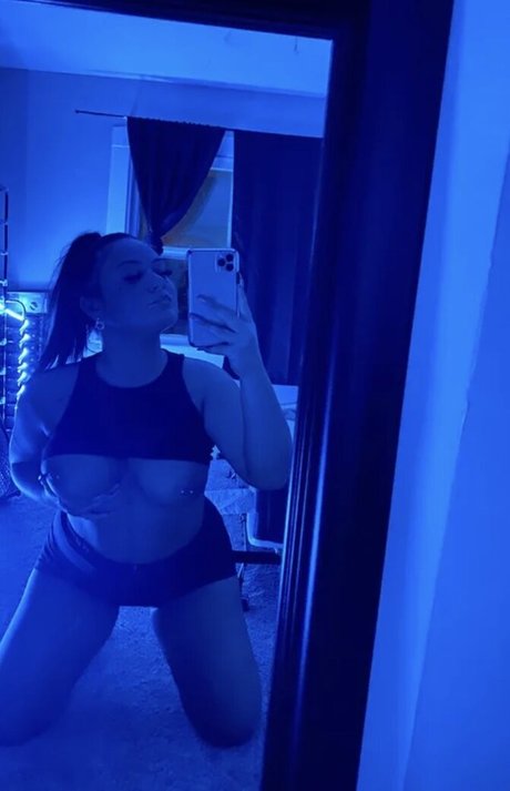Nacktes geleaktes OnlyFans-Foto von Lexiire