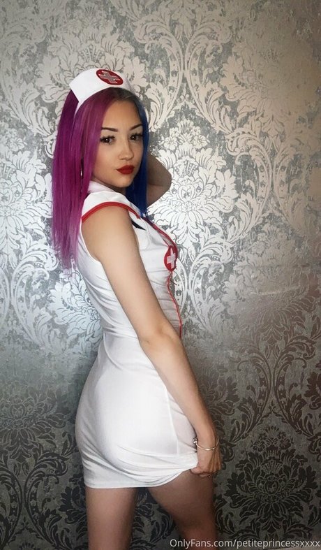 Nacktes geleaktes OnlyFans-Foto von Mrspetitexxx