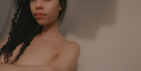 Nacktes geleaktes OnlyFans-Foto von Minniexxxfree