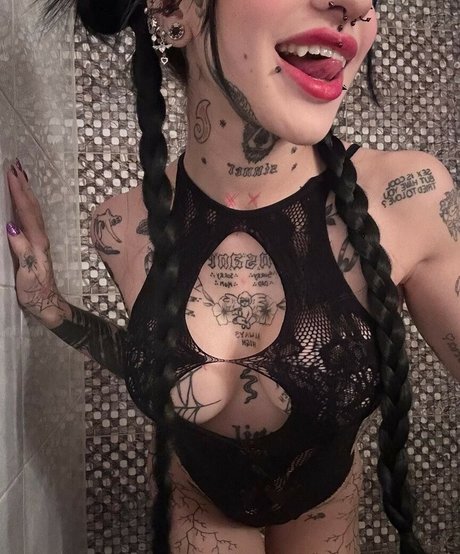 Nacktes geleaktes OnlyFans-Foto von Venussativaaa