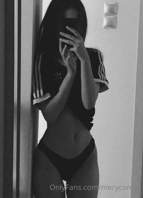 Nacktes geleaktes OnlyFans-Foto von Meryconlae