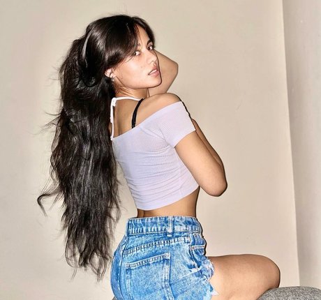 Nacktes geleaktes OnlyFans-Foto von Farzaana Isaacs