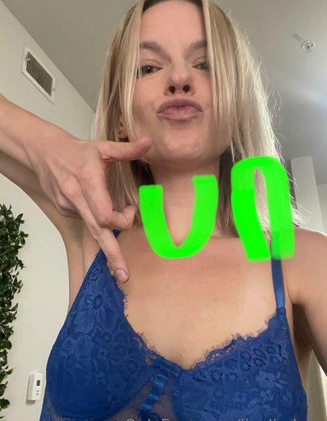 Nacktes geleaktes OnlyFans-Foto von Lilmisslindsey