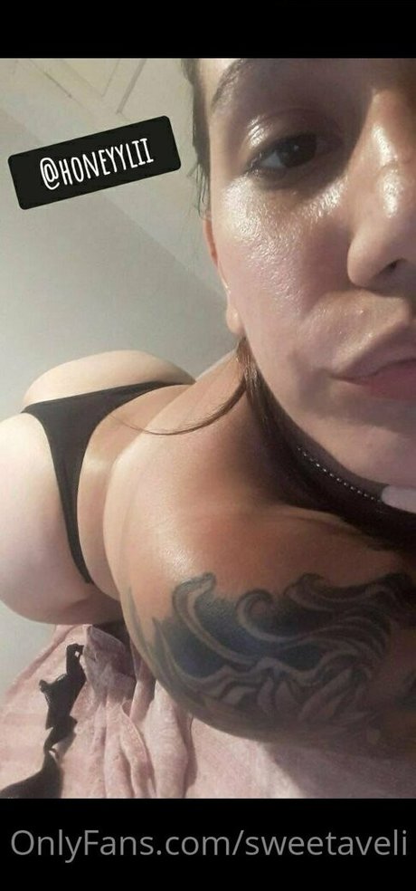 Nacktes geleaktes OnlyFans-Foto von Sweetaveli