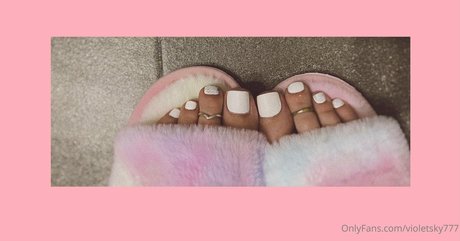 Nacktes geleaktes OnlyFans-Foto von Violetsky777