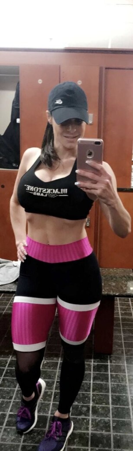 Nacktes geleaktes OnlyFans-Foto von Kendralust