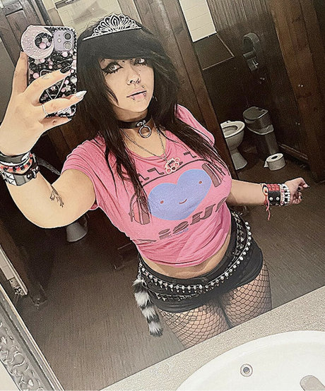 Nacktes geleaktes OnlyFans-Foto von Fuwafunk