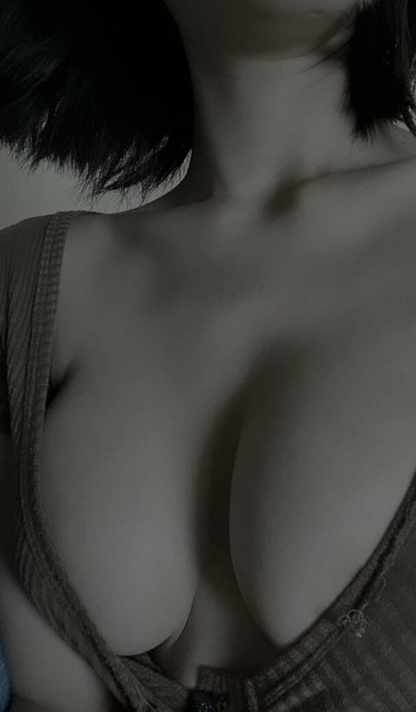 Nacktes geleaktes OnlyFans-Foto von Shuolivia1104