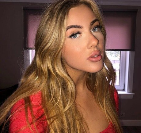 Nacktes geleaktes OnlyFans-Foto von Misseviekada