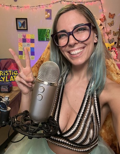 Nacktes geleaktes OnlyFans-Foto von Christie Skylar