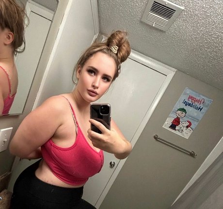 Scarlett Rose