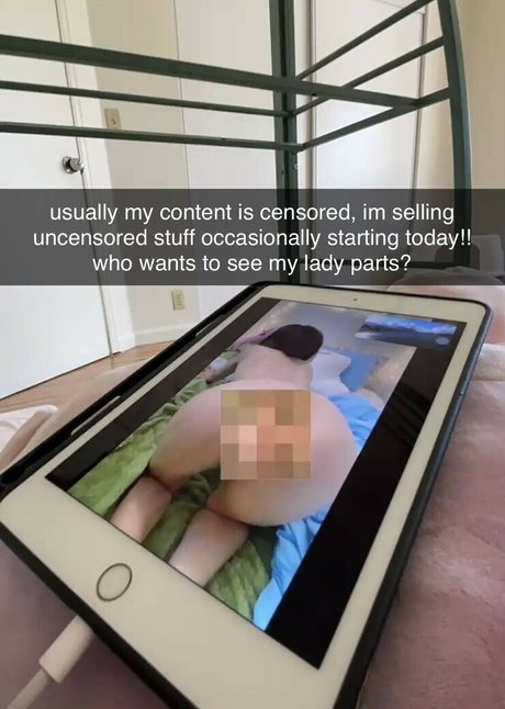 Nacktes geleaktes OnlyFans-Foto von Valfirebite