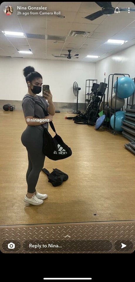 Nacktes geleaktes OnlyFans-Foto von Ninagonz