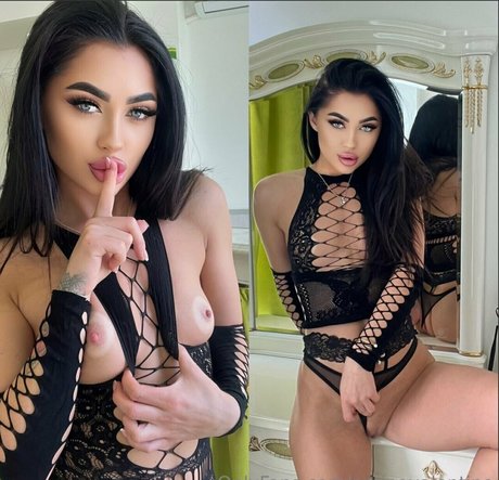 Nacktes geleaktes OnlyFans-Foto von Aminavalentino