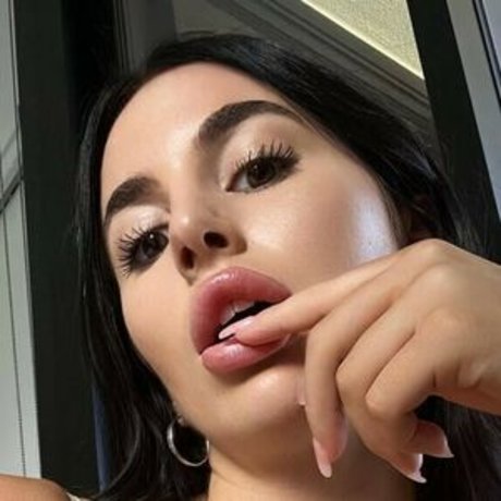 Izzy Davis