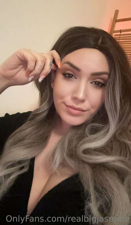Nacktes geleaktes OnlyFans-Foto von Realbigjasmine
