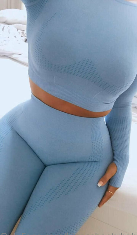 Nacktes geleaktes OnlyFans-Foto von Bigassbootybabez