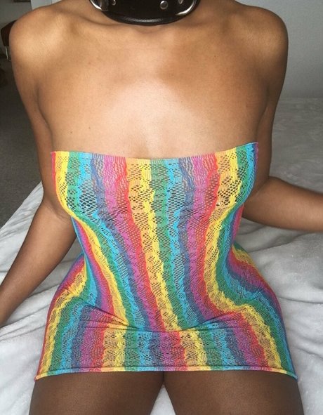 Nacktes geleaktes OnlyFans-Foto von Thenovapandafree