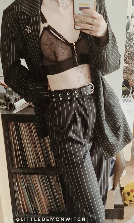 Nacktes geleaktes OnlyFans-Foto von Littledemonwitch
