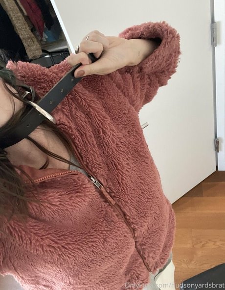 Nacktes geleaktes OnlyFans-Foto von Hudsonyardsbrat