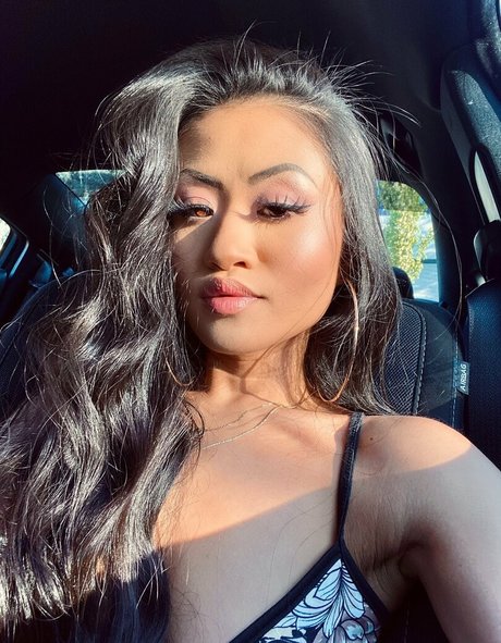 Nacktes geleaktes OnlyFans-Foto von Kamikolin