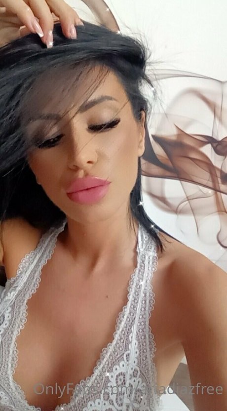 Nacktes geleaktes OnlyFans-Foto von Ariadiazxxx