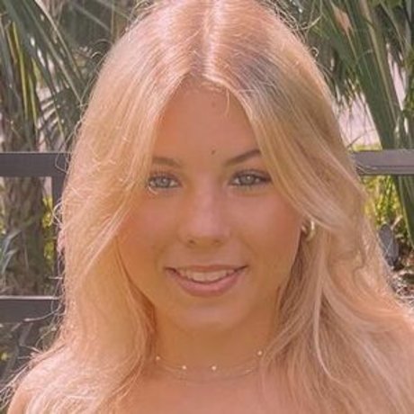 Nacktes geleaktes OnlyFans-Foto von Ariana White