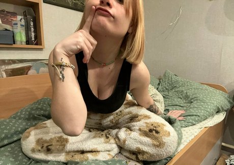 Lillie_france